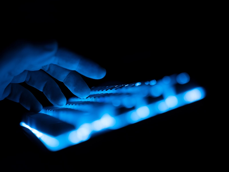 Teclado iluminado.